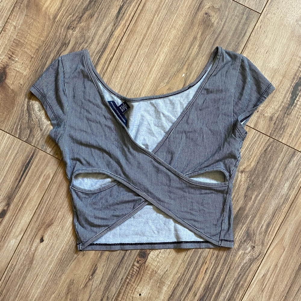 AE crop top